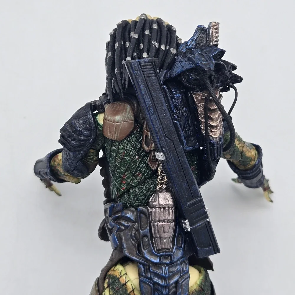 NECA Fugitive Predator Action Figure 8